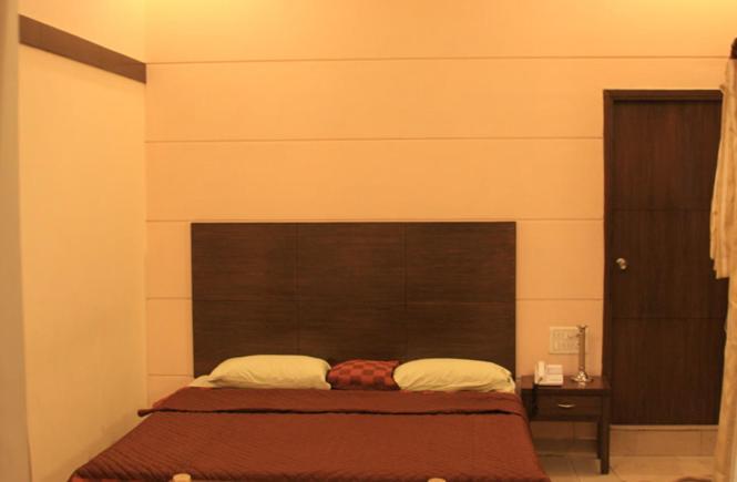 Vivek Hotel Neu-Delhi Exterior foto